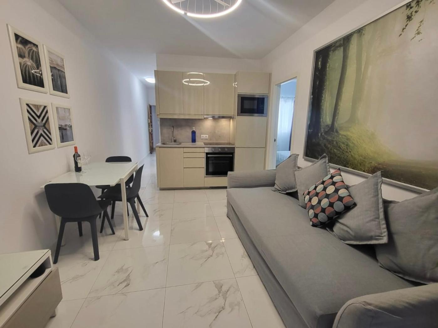 Apartment New 2 Bedrooms Gold Flat At Canteras With Balcony And Free Parking Las Palmas de Gran Canaria