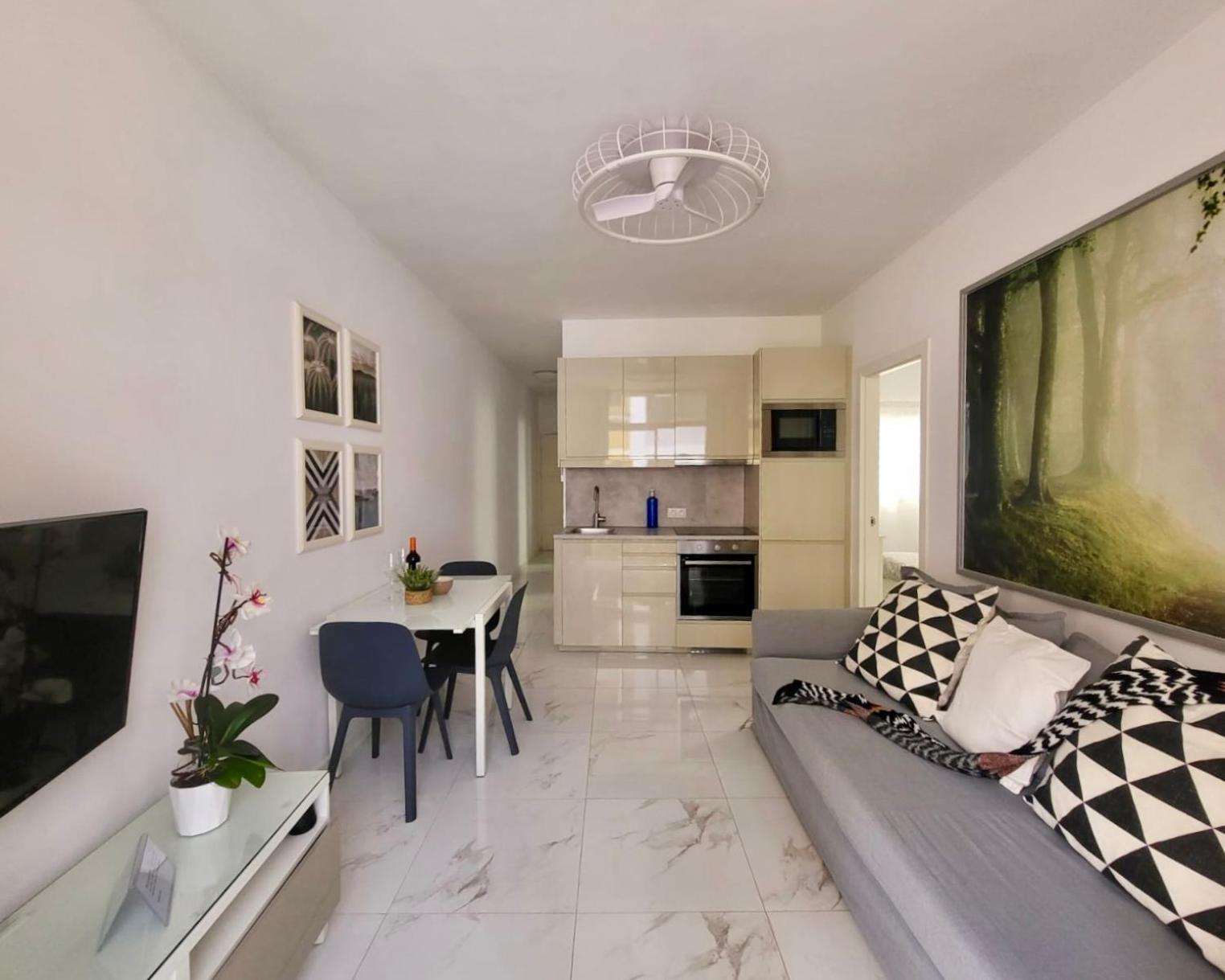 Apartament New 2 Bedrooms Gold Flat At Canteras With Balcony And Free Parking *