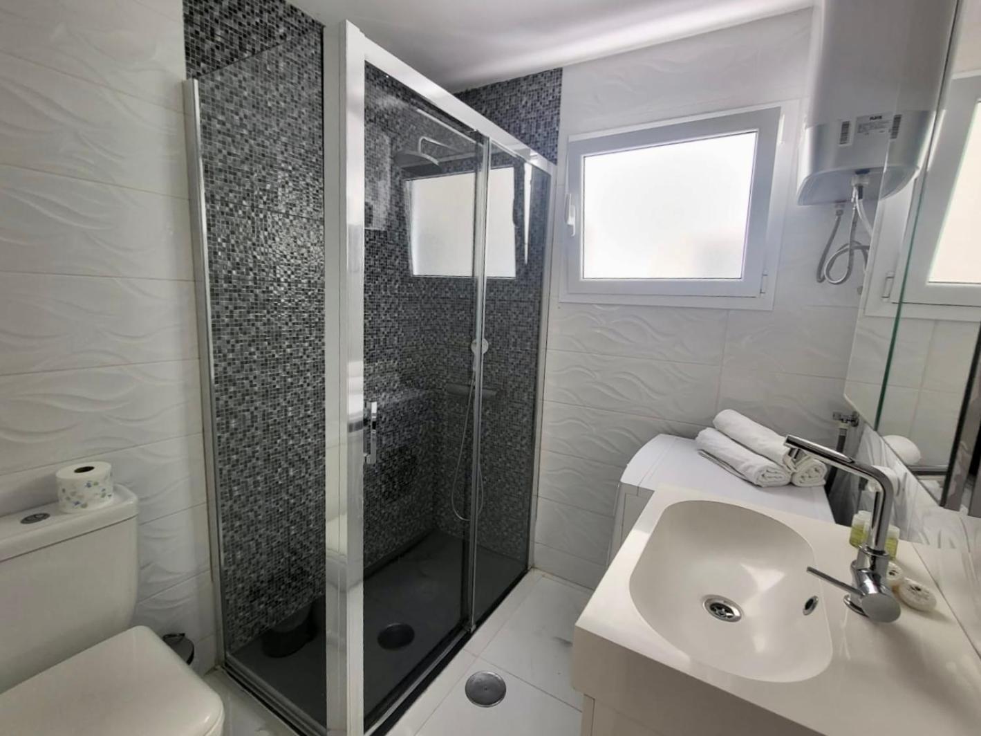 New 2 Bedrooms Gold Flat At Canteras With Balcony And Free Parking Las Palmas